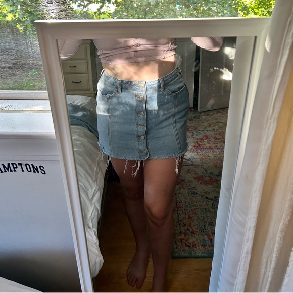 pacsun jean skirt, great condition barley worn! size 26 - Picture 1 of 2